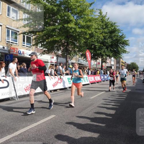 15.09.2024 - PSD Bank Halbmarathon Miley Keyser http://msf.ph/oto/7086230 15.09.2024 11:51:56 Ziel 1494, 1552, 1606, 1661, 1767, 1793, 2487, 2536, 2725, 2775, 2825, 2835, 3518 meine-sportfotos.de