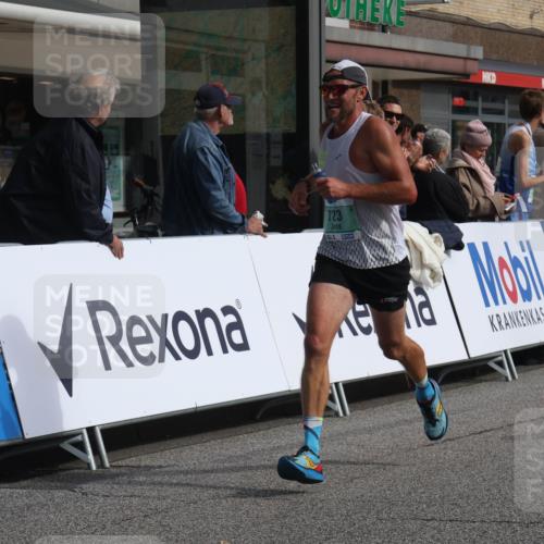 15.09.2024 - PSD Bank Halbmarathon Michael Strokosch http://msf.ph/oto/7086244 15.09.2024 11:25:53 Ziel 670, 671, 723, 1025, 2616 meine-sportfotos.de