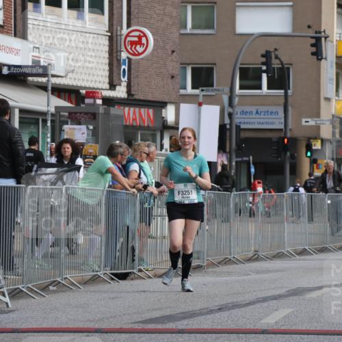 15.09.2024 - PSD Bank Halbmarathon Michael Strokosch http://msf.ph/oto/7086256 15.09.2024 12:34:34 Ziel 3251 meine-sportfotos.de