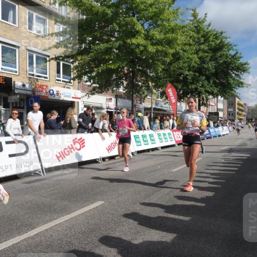 15.09.2024 - PSD Bank Halbmarathon Miley Keyser http://msf.ph/oto/7086269 15.09.2024 11:51:59 Ziel 1494, 1552, 1606, 1661, 1667, 1767, 1793, 2487, 2536, 2725, 2775, 2825, 2835, 3518 meine-sportfotos.de