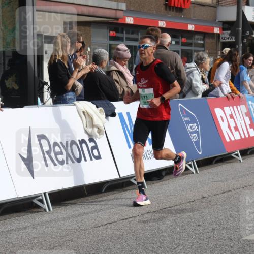 15.09.2024 - PSD Bank Halbmarathon Michael Strokosch http://msf.ph/oto/7086272 15.09.2024 11:25:54 Ziel 670, 671, 723, 1025, 2616 meine-sportfotos.de