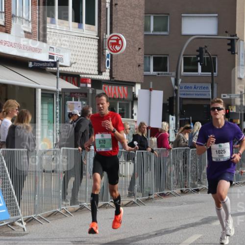 15.09.2024 - PSD Bank Halbmarathon Michael Strokosch http://msf.ph/oto/7086293 15.09.2024 11:25:56 Ziel 670, 671, 723, 1025, 2616 meine-sportfotos.de
