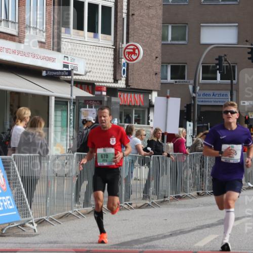 15.09.2024 - PSD Bank Halbmarathon Michael Strokosch http://msf.ph/oto/7086297 15.09.2024 11:25:56 Ziel 670, 671, 723, 1025, 2616 meine-sportfotos.de