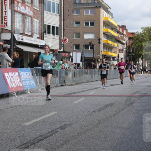 15.09.2024 - PSD Bank Halbmarathon Michael Strokosch http://msf.ph/oto/7086316 15.09.2024 12:34:38 Ziel 3151, 3251, 3485 meine-sportfotos.de