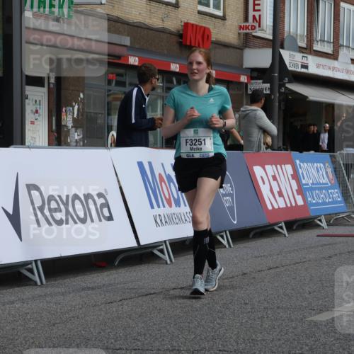 15.09.2024 - PSD Bank Halbmarathon Michael Strokosch http://msf.ph/oto/7086354 15.09.2024 12:34:40 Ziel 2438, 3151, 3251, 3485 meine-sportfotos.de