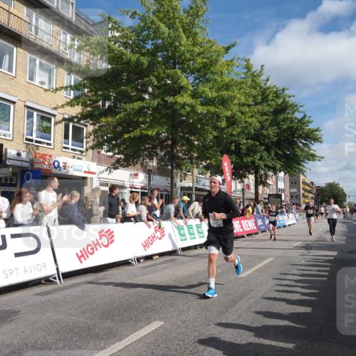15.09.2024 - PSD Bank Halbmarathon Miley Keyser http://msf.ph/oto/7086410 15.09.2024 11:52:22 Ziel 1354, 1380, 1556, 1569, 1908, 1980, 2182, 2422, 2493, 2502, 2655, 2693 meine-sportfotos.de