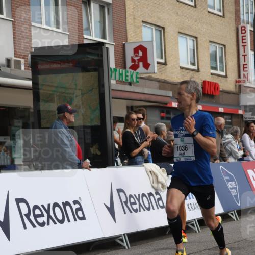 15.09.2024 - PSD Bank Halbmarathon Michael Strokosch http://msf.ph/oto/7086413 15.09.2024 11:26:20 Ziel 884, 1036, 1064, 1119 meine-sportfotos.de