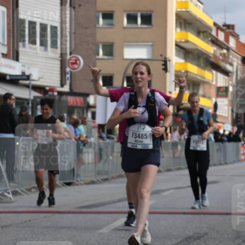 15.09.2024 - PSD Bank Halbmarathon Michael Strokosch http://msf.ph/oto/7086436 15.09.2024 12:34:46 Ziel 2438, 2444, 3151, 3251, 3273, 3485 meine-sportfotos.de
