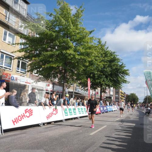 15.09.2024 - PSD Bank Halbmarathon Miley Keyser http://msf.ph/oto/7086454 15.09.2024 11:52:30 Ziel 1197, 1276, 1342, 1378, 1380, 1416, 1556, 1569, 1595, 1696, 1801, 1834, 1908, 1980, 2153, 2422, 2502, 2507, 2693, 2712, 2844, 3527 meine-sportfotos.de