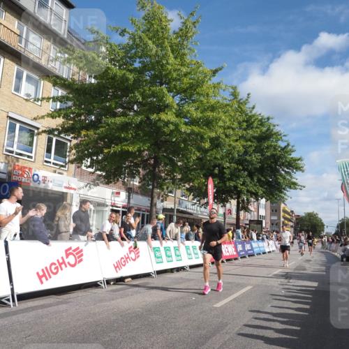 15.09.2024 - PSD Bank Halbmarathon Miley Keyser http://msf.ph/oto/7086456 15.09.2024 11:52:30 Ziel 1197, 1276, 1342, 1378, 1380, 1416, 1556, 1569, 1595, 1696, 1801, 1834, 1908, 1980, 2153, 2422, 2502, 2507, 2693, 2712, 2844, 3527 meine-sportfotos.de