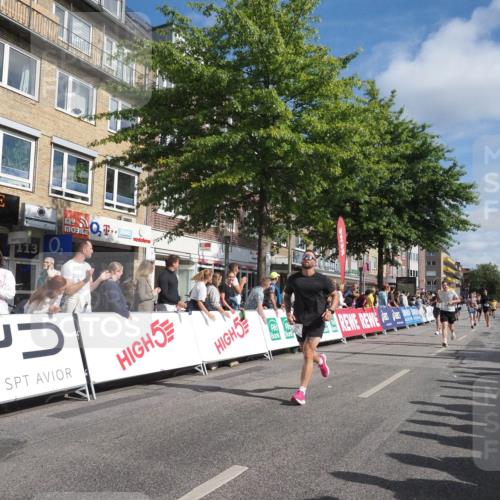 15.09.2024 - PSD Bank Halbmarathon Miley Keyser http://msf.ph/oto/7086460 15.09.2024 11:52:30 Ziel 1197, 1276, 1342, 1378, 1380, 1416, 1556, 1569, 1595, 1696, 1801, 1834, 1908, 1980, 2153, 2422, 2502, 2507, 2693, 2712, 2844, 3527 meine-sportfotos.de