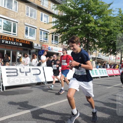 15.09.2024 - PSD Bank Halbmarathon Miley Keyser http://msf.ph/oto/7086556 15.09.2024 11:52:44 Ziel 1197, 1210, 1276, 1342, 1378, 1416, 1511, 1573, 1595, 1676, 1685, 1696, 1776, 1798, 1801, 1808, 1812, 1834, 1893, 1907, 2130, 2153, 2507, 2663, 2712, 2741, 2744, 2844, 3527 meine-sportfotos.de