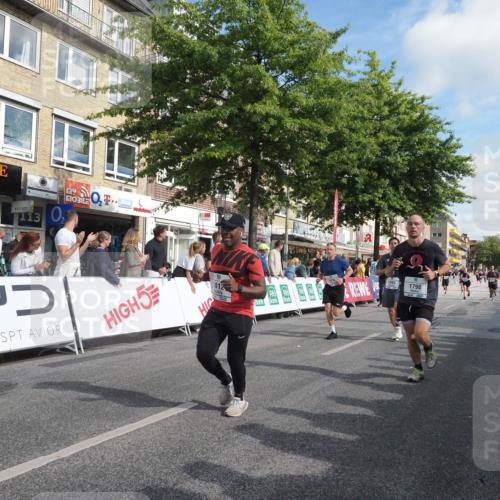 15.09.2024 - PSD Bank Halbmarathon Miley Keyser http://msf.ph/oto/7086563 15.09.2024 11:52:45 Ziel 1188, 1197, 1210, 1276, 1342, 1378, 1416, 1511, 1573, 1595, 1676, 1685, 1696, 1776, 1798, 1801, 1808, 1812, 1834, 1893, 1907, 2130, 2153, 2507, 2663, 2712, 2741, 2744, 2844, 3527 meine-sportfotos.de