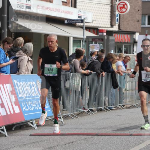 15.09.2024 - PSD Bank Halbmarathon Michael Strokosch http://msf.ph/oto/7086565 15.09.2024 11:26:35 Ziel 688, 1064, 1263 meine-sportfotos.de