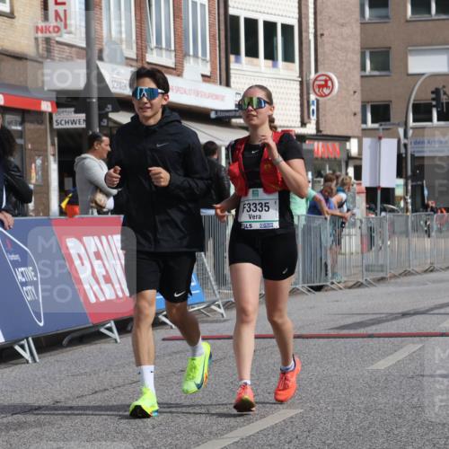 15.09.2024 - PSD Bank Halbmarathon Michael Strokosch http://msf.ph/oto/7086619 15.09.2024 12:35:10 Ziel 2207, 2324, 3335 meine-sportfotos.de