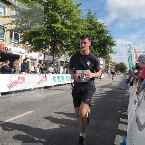 15.09.2024 - PSD Bank Halbmarathon Miley Keyser http://msf.ph/oto/7086650 15.09.2024 11:53:02 Ziel 979, 1188, 1444, 1543, 1550, 1754, 1808, 1811, 2174, 2553, 2741 meine-sportfotos.de