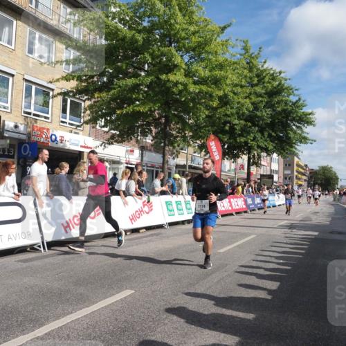 15.09.2024 - PSD Bank Halbmarathon Miley Keyser http://msf.ph/oto/7086684 15.09.2024 11:53:07 Ziel 979, 1188, 1442, 1444, 1507, 1510, 1543, 1550, 1754, 1810, 1811, 1872, 2174, 2224, 2553 meine-sportfotos.de