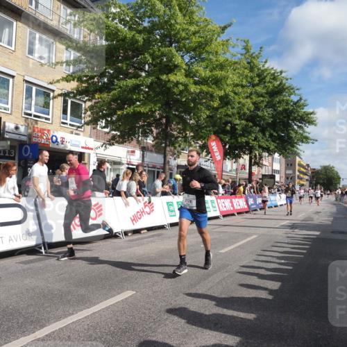 15.09.2024 - PSD Bank Halbmarathon Miley Keyser http://msf.ph/oto/7086685 15.09.2024 11:53:07 Ziel 979, 1188, 1442, 1444, 1507, 1510, 1543, 1550, 1754, 1810, 1811, 1872, 2174, 2224, 2553 meine-sportfotos.de