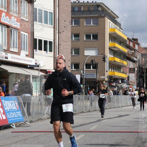 15.09.2024 - PSD Bank Halbmarathon Michael Strokosch http://msf.ph/oto/7086686 15.09.2024 12:35:14 Ziel 2207, 2324, 3300, 3335 meine-sportfotos.de