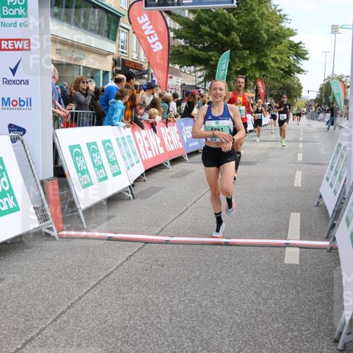 15.09.2024 - PSD Bank Halbmarathon Strokosch-Dieckow http://msf.ph/oto/7086693 15.09.2024 11:20:35 Ziel 424, 598, 619, 647, 651, 669, 852, 861, 1021, 1068 meine-sportfotos.de