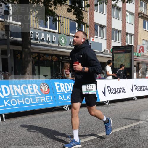 15.09.2024 - PSD Bank Halbmarathon Michael Strokosch http://msf.ph/oto/7086719 15.09.2024 12:35:17 Ziel 2207, 2324, 3300, 3329, 3335, 3468 meine-sportfotos.de