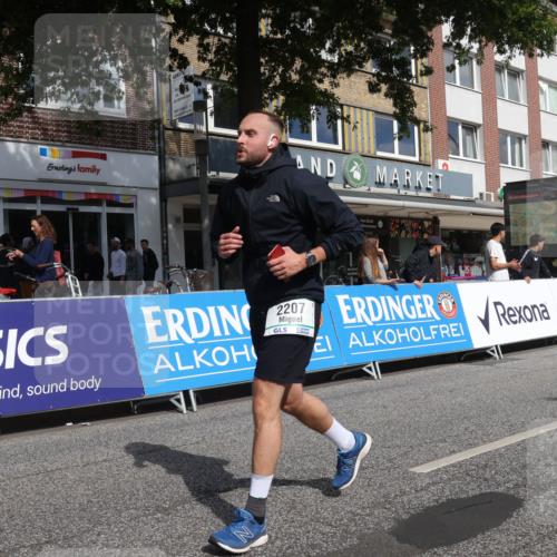 15.09.2024 - PSD Bank Halbmarathon Michael Strokosch http://msf.ph/oto/7086729 15.09.2024 12:35:18 Ziel 2207, 2324, 3071, 3300, 3329, 3335, 3468 meine-sportfotos.de