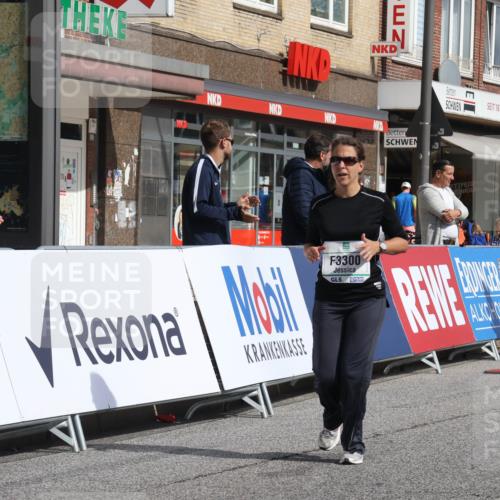 15.09.2024 - PSD Bank Halbmarathon Michael Strokosch http://msf.ph/oto/7086754 15.09.2024 12:35:22 Ziel 2207, 3071, 3178, 3300, 3329, 3468 meine-sportfotos.de