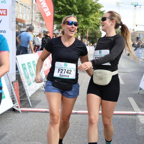 15.09.2024 - PSD Bank Halbmarathon Strokosch-Dieckow http://msf.ph/oto/7086795 15.09.2024 12:37:45 Ziel 2742, 2761, 3386 meine-sportfotos.de