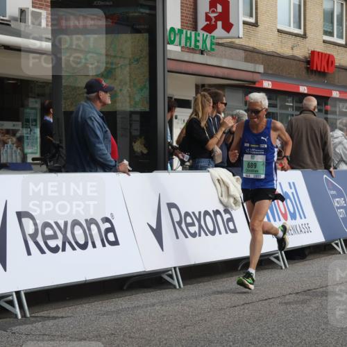 15.09.2024 - PSD Bank Halbmarathon Michael Strokosch http://msf.ph/oto/7086797 15.09.2024 11:26:56 Ziel 436, 440, 689, 725, 728, 737, 885, 1087 meine-sportfotos.de