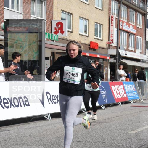 15.09.2024 - PSD Bank Halbmarathon Michael Strokosch http://msf.ph/oto/7086800 15.09.2024 12:35:25 Ziel 1504, 2207, 2257, 2286, 3071, 3178, 3300, 3329, 3468 meine-sportfotos.de