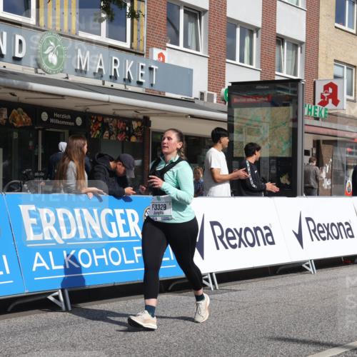 15.09.2024 - PSD Bank Halbmarathon Michael Strokosch http://msf.ph/oto/7086830 15.09.2024 12:35:27 Ziel 1504, 1895, 2257, 2286, 3071, 3178, 3300, 3329, 3468 meine-sportfotos.de
