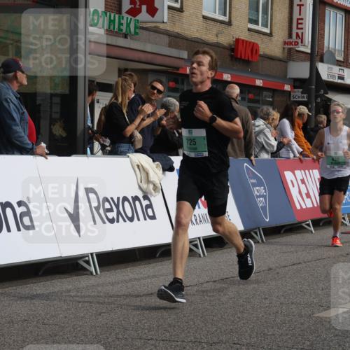 15.09.2024 - PSD Bank Halbmarathon Michael Strokosch http://msf.ph/oto/7086843 15.09.2024 11:26:59 Ziel 436, 440, 689, 725, 728, 737, 885 meine-sportfotos.de