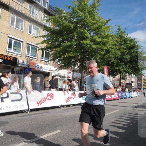 15.09.2024 - PSD Bank Halbmarathon Miley Keyser http://msf.ph/oto/7086846 15.09.2024 11:53:32 Ziel 1295, 1495, 1503, 1561, 1601, 1621, 1727, 1915, 1916, 1925, 2146, 2499, 2703, 2753, 2814, 2815 meine-sportfotos.de