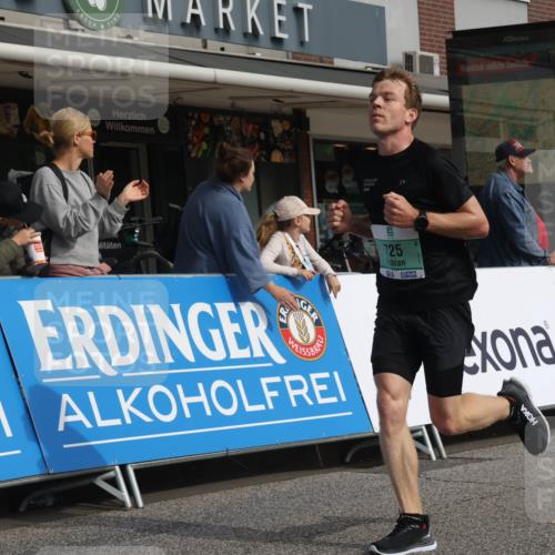 15.09.2024 - PSD Bank Halbmarathon Michael Strokosch http://msf.ph/oto/7086853 15.09.2024 11:27:00 Ziel 436, 440, 665, 689, 725, 728, 737, 826, 885 meine-sportfotos.de