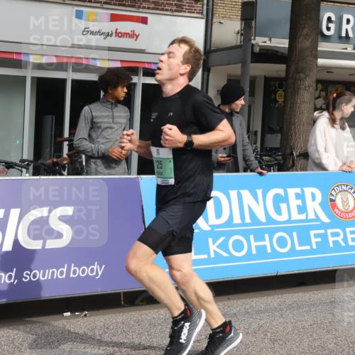 15.09.2024 - PSD Bank Halbmarathon Michael Strokosch http://msf.ph/oto/7086863 15.09.2024 11:27:00 Ziel 436, 440, 665, 689, 725, 728, 737, 826, 885 meine-sportfotos.de