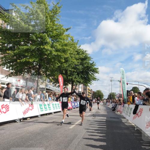 15.09.2024 - PSD Bank Halbmarathon Miley Keyser http://msf.ph/oto/7086883 15.09.2024 11:53:39 Ziel 1295, 1503, 1561, 1621, 1727, 1916, 1923, 1925, 2146, 2498, 2499, 2753, 2814, 2815 meine-sportfotos.de