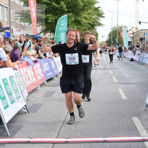 15.09.2024 - PSD Bank Halbmarathon Strokosch-Dieckow http://msf.ph/oto/7086892 15.09.2024 12:28:14 Ziel 1858, 2360, 2420, 3284 meine-sportfotos.de