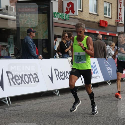 15.09.2024 - PSD Bank Halbmarathon Michael Strokosch http://msf.ph/oto/7086896 15.09.2024 11:27:03 Ziel 436, 440, 665, 689, 725, 728, 737, 826, 885 meine-sportfotos.de