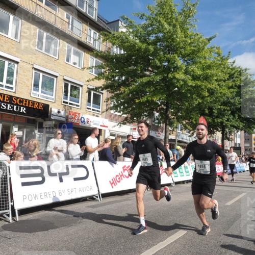 15.09.2024 - PSD Bank Halbmarathon Miley Keyser http://msf.ph/oto/7086903 15.09.2024 11:53:40 Ziel 1295, 1503, 1561, 1621, 1727, 1916, 1923, 1925, 2146, 2498, 2499, 2753, 2814, 2815 meine-sportfotos.de