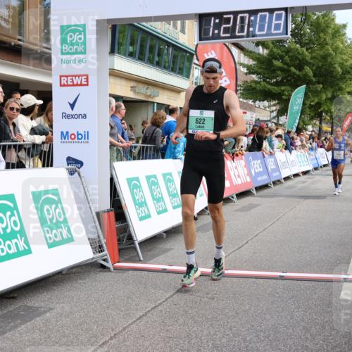 15.09.2024 - PSD Bank Halbmarathon Strokosch-Dieckow http://msf.ph/oto/7086913 15.09.2024 11:20:59 Ziel 411, 618, 622, 625, 676, 821, 850, 898, 1008, 1067 meine-sportfotos.de