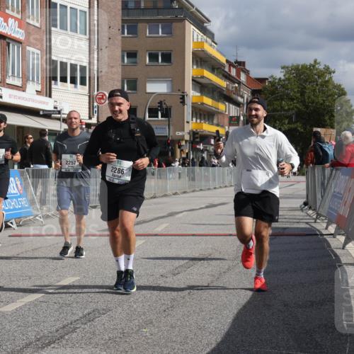 15.09.2024 - PSD Bank Halbmarathon Michael Strokosch http://msf.ph/oto/7086914 15.09.2024 12:35:34 Ziel 1504, 1895, 2257, 2286, 3071, 3178, 3329, 3468 meine-sportfotos.de