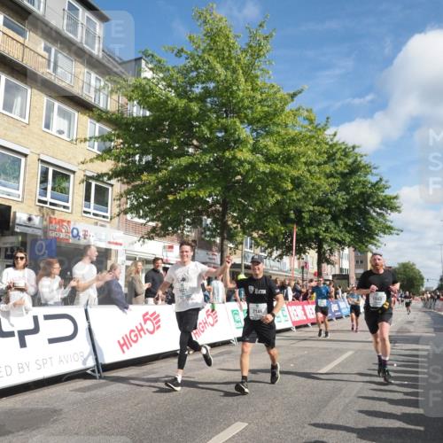 15.09.2024 - PSD Bank Halbmarathon Miley Keyser http://msf.ph/oto/7086926 15.09.2024 11:53:43 Ziel 1295, 1503, 1561, 1621, 1638, 1916, 1923, 1925, 2146, 2498, 2815 meine-sportfotos.de