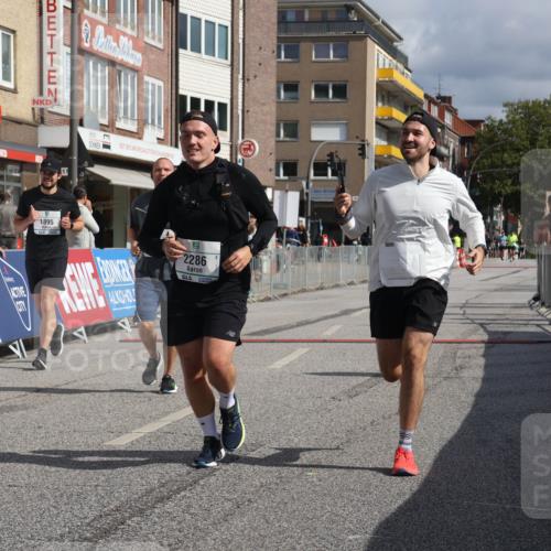 15.09.2024 - PSD Bank Halbmarathon Michael Strokosch http://msf.ph/oto/7086929 15.09.2024 12:35:34 Ziel 1504, 1895, 2257, 2286, 3071, 3178, 3329, 3468 meine-sportfotos.de