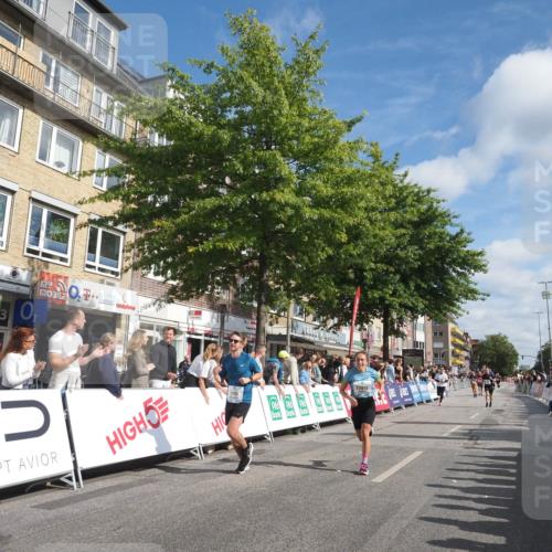 15.09.2024 - PSD Bank Halbmarathon Miley Keyser http://msf.ph/oto/7086946 15.09.2024 11:53:45 Ziel 1295, 1503, 1561, 1621, 1638, 1669, 1916, 1923, 2146, 2498, 2516, 2815 meine-sportfotos.de