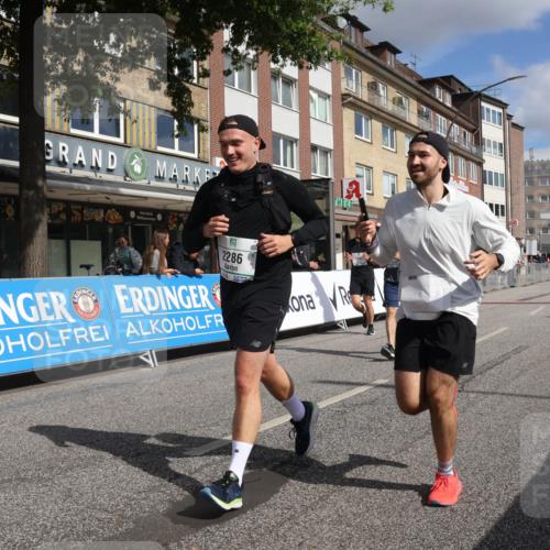 15.09.2024 - PSD Bank Halbmarathon Michael Strokosch http://msf.ph/oto/7086958 15.09.2024 12:35:36 Ziel 1504, 1895, 2257, 2286, 3071, 3178, 3329, 3468 meine-sportfotos.de