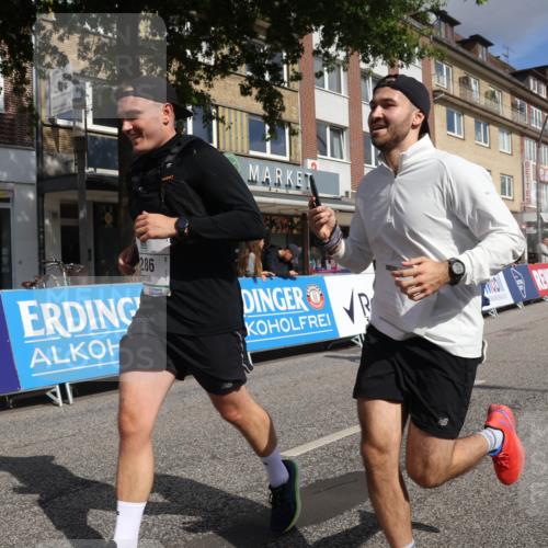 15.09.2024 - PSD Bank Halbmarathon Michael Strokosch http://msf.ph/oto/7086962 15.09.2024 12:35:36 Ziel 1504, 1895, 2257, 2286, 3071, 3178, 3329, 3468 meine-sportfotos.de