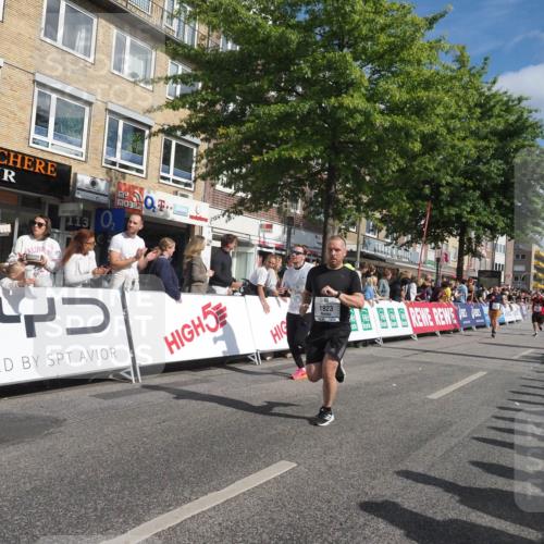 15.09.2024 - PSD Bank Halbmarathon Miley Keyser http://msf.ph/oto/7086976 15.09.2024 11:53:50 Ziel 1267, 1295, 1503, 1506, 1621, 1638, 1669, 1923, 2146, 2416, 2498, 2516, 2815 meine-sportfotos.de