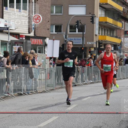 15.09.2024 - PSD Bank Halbmarathon Michael Strokosch http://msf.ph/oto/7086982 15.09.2024 11:27:19 Ziel 662, 665, 690, 826, 895, 1029, 1037, 1045 meine-sportfotos.de