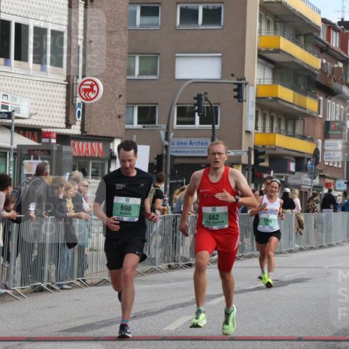 15.09.2024 - PSD Bank Halbmarathon Michael Strokosch http://msf.ph/oto/7086996 15.09.2024 11:27:20 Ziel 662, 665, 690, 826, 895, 1029, 1037, 1045 meine-sportfotos.de