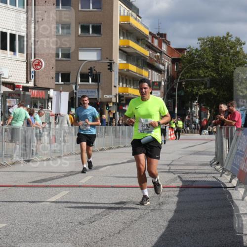 15.09.2024 - PSD Bank Halbmarathon Michael Strokosch http://msf.ph/oto/7087003 15.09.2024 12:36:07 Ziel 2302, 2380 meine-sportfotos.de
